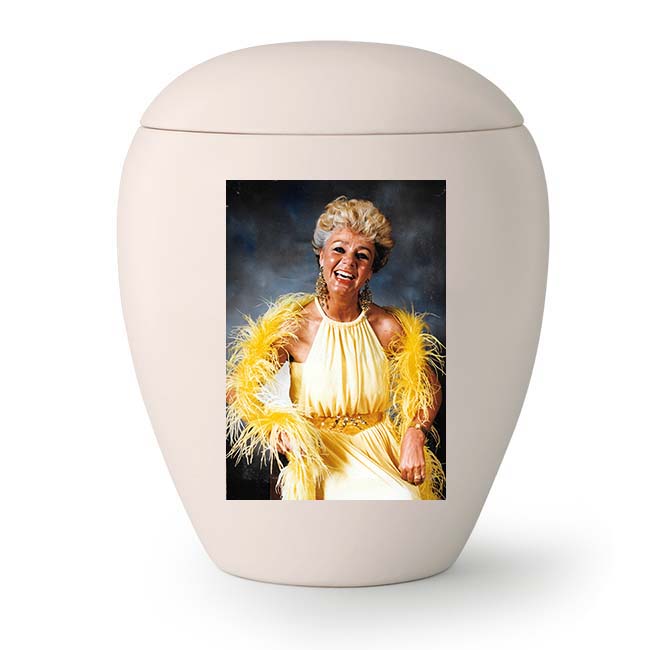 https://grafdecoratie.nl/photos/VOL65-2800-keramisch-urn-portret-urn-dierbare-kleur-urnwebshop.jpg