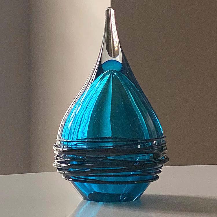 Kristalglazen 3D Mini Traan Dierenurn Lichtblauw Swirl (0.05 liter)