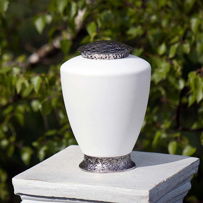 Matwitte Glazen Urn, Zilveren Voet en Deksel (3.5 liter)