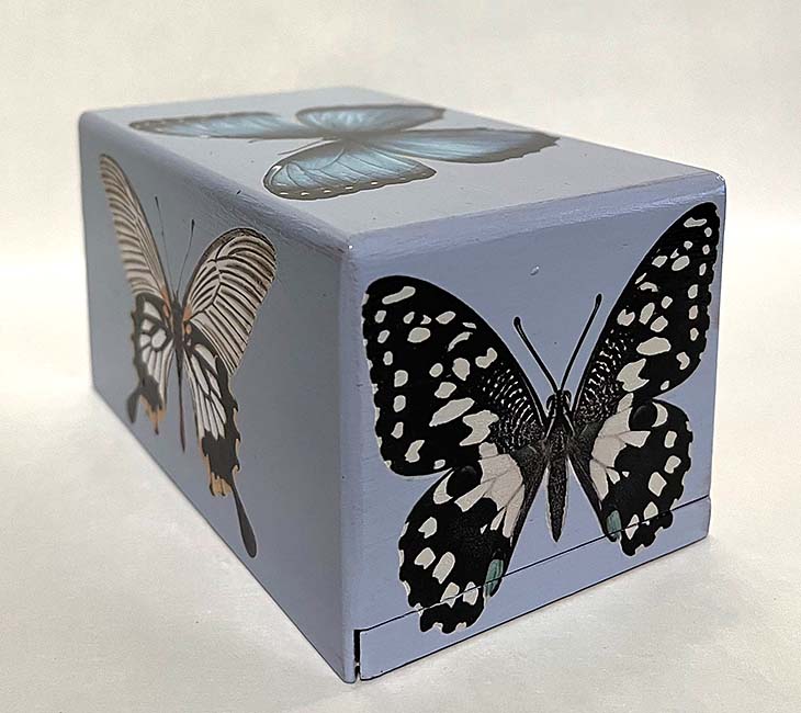 Blauwe Design Dierenurn vol Vlinders (0.4 liter)