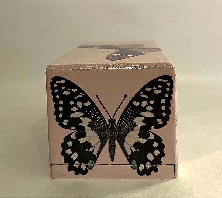 Roze Design Kinderurn vol Vlinders (0.4 liter)