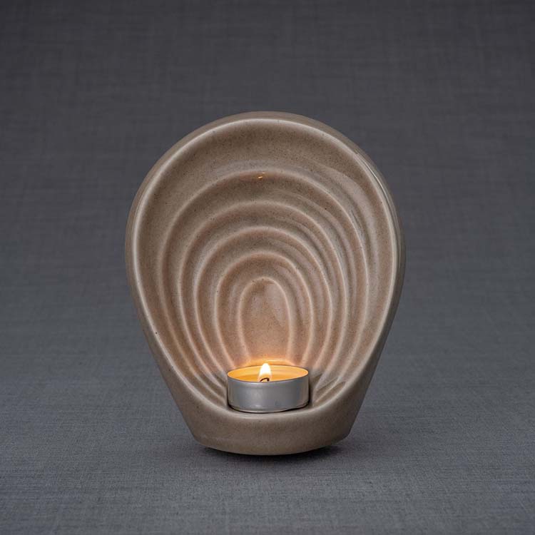 https://grafdecoratie.nl/photos/keramische-mini-art-urn-Guardian-crematie-as-miniurnen-keramiek-GU-S18.JPG
