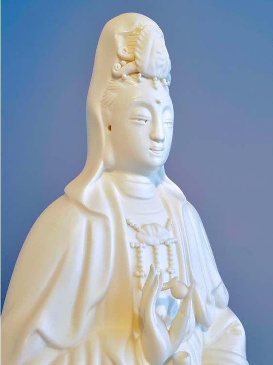 Kleine Chinese vrouwelijke Buddha Urn Kwan Yin (1.5 liter)